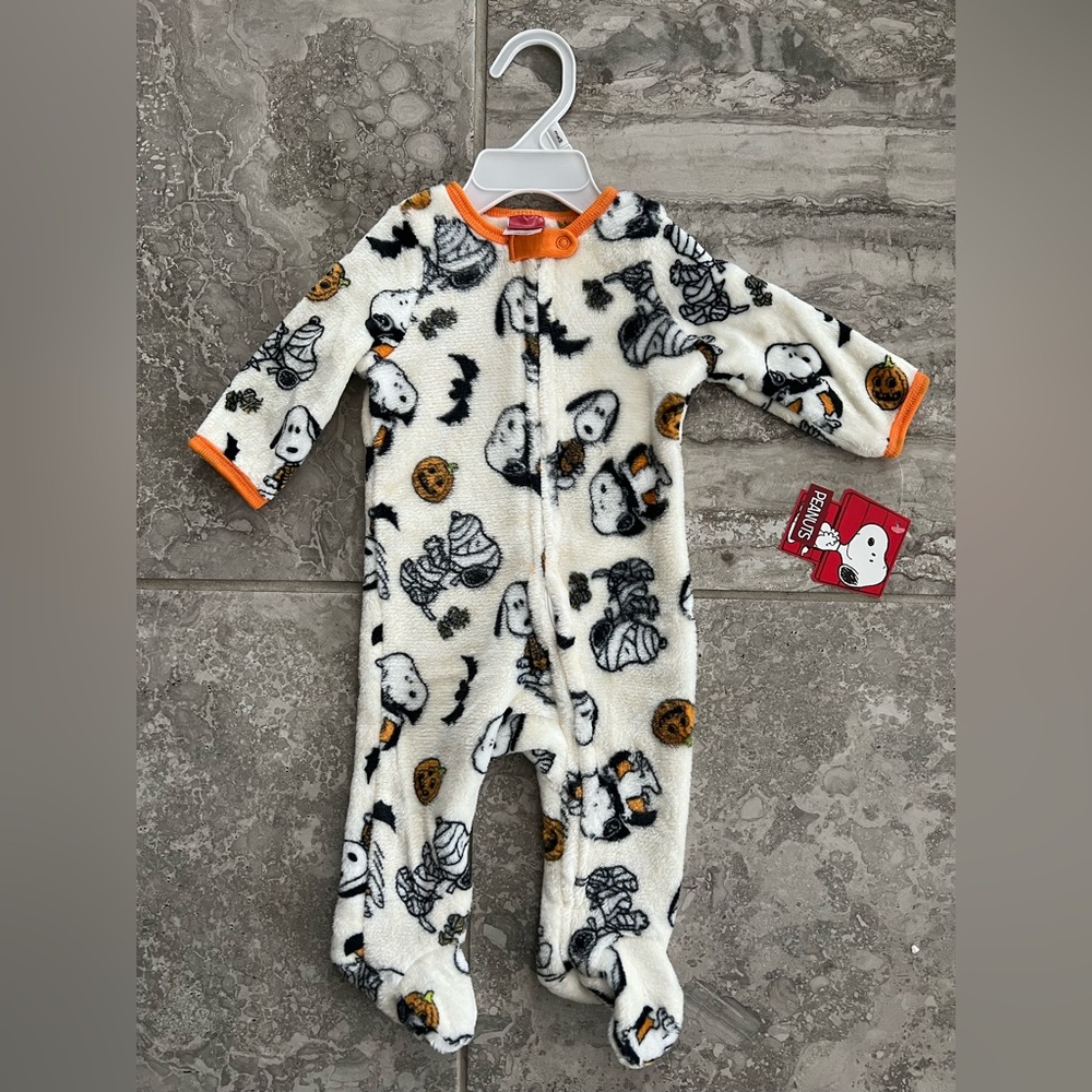 Peanuts Snoopy Halloween-Theme Footies/Onesie New w/Tag - Picture 3 of 8
